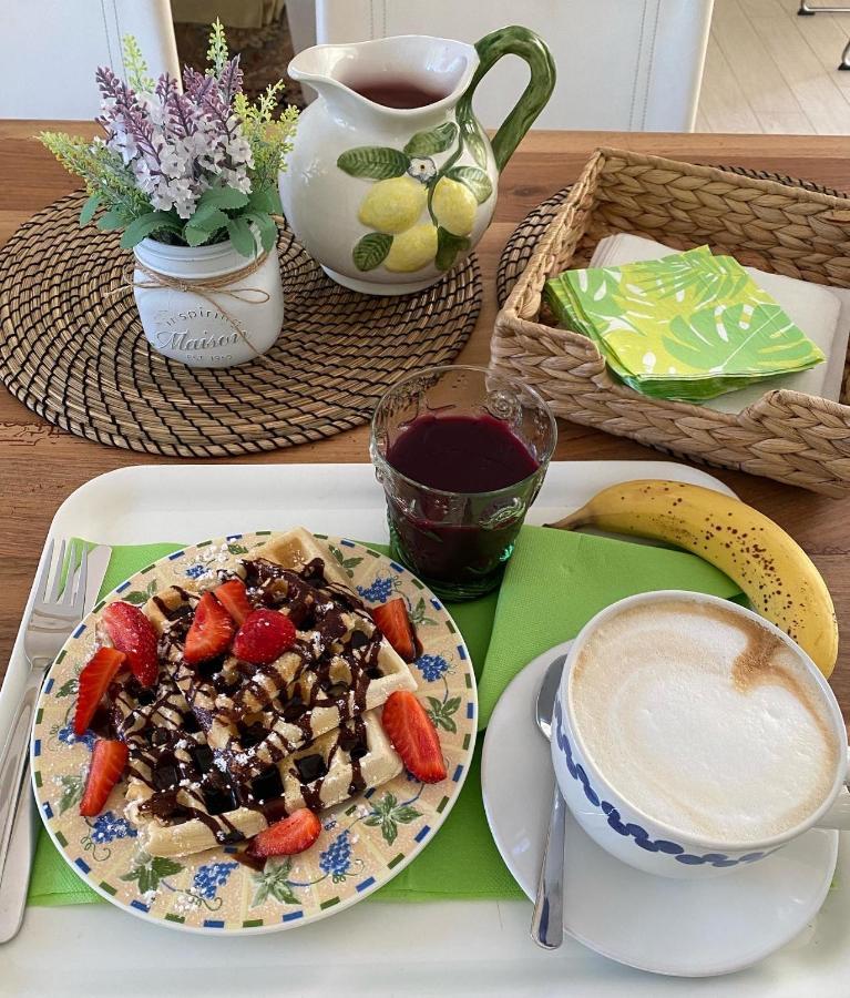 קמאיורה Bellaisa Bed & Breakfast מראה חיצוני תמונה