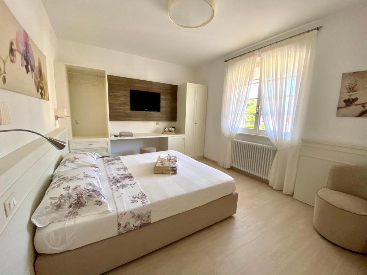 קמאיורה Bellaisa Bed & Breakfast מראה חיצוני תמונה